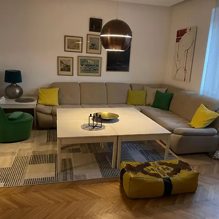 아파트 Luxury Mak *